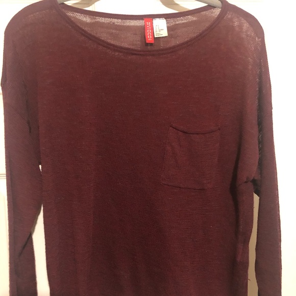 H&M Lightweight Maroon Sweater - Picture 2 of 3